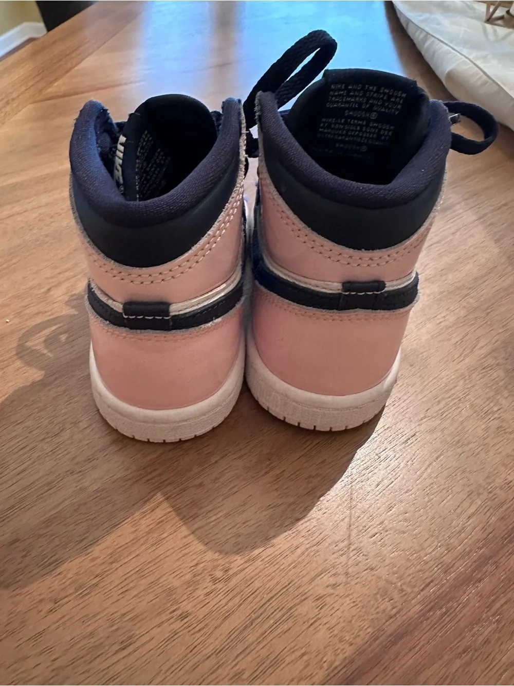 Nike toddler retro 1 Air Jordan High-Top Sneakers in Pink and Black